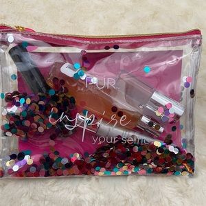 Pur Cosmetics Sampler Bag NEW